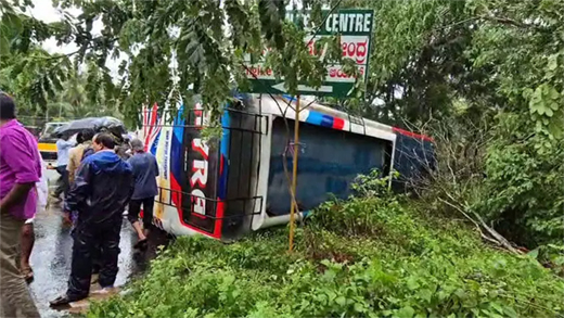 Bus overturn